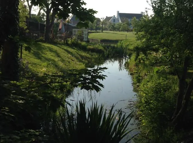 Vrijstaand Koetshuis Marron