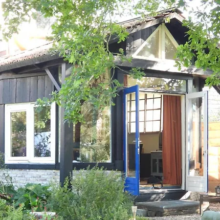 Vrijstaand Koetshuis Marron Barsingerhorn